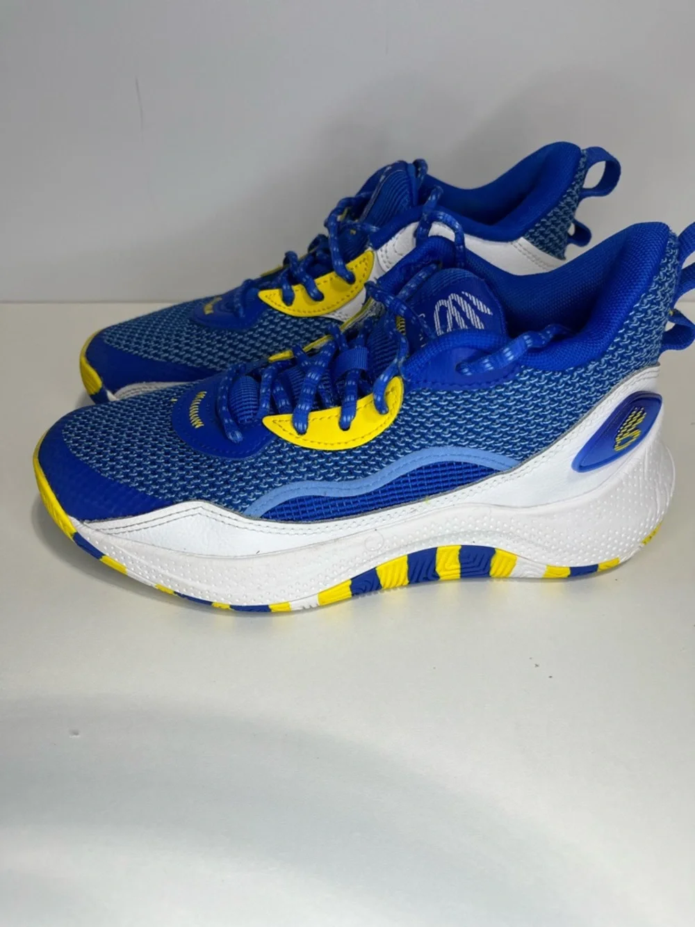 Under Armour Curry 3Z24 Basketball Shoes Kids Blue Yellow White Size 5